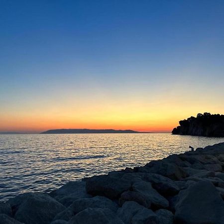 Luxurious Holiday Home In Makarska With Jacuzzi Esterno foto