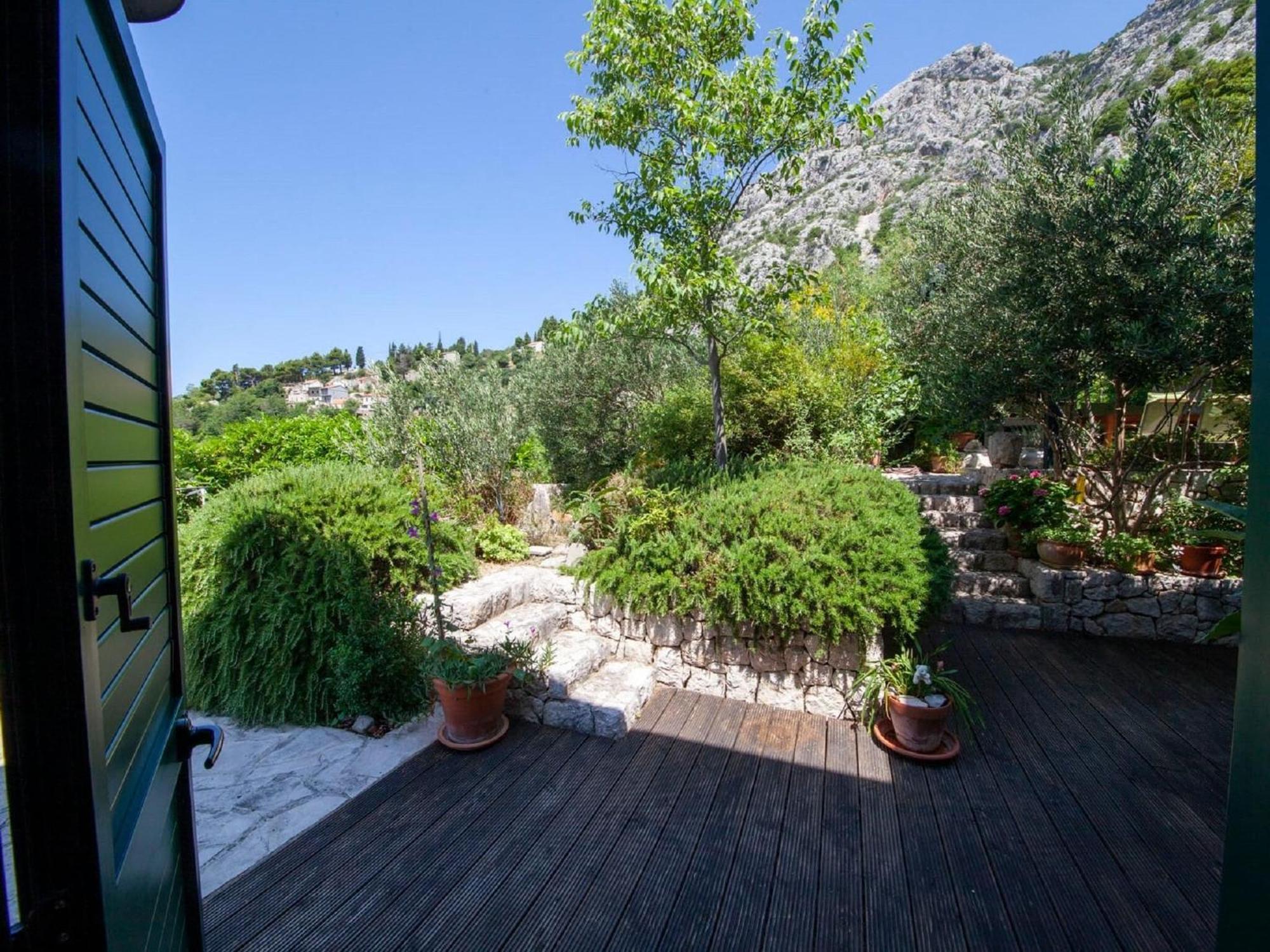 Luxurious Holiday Home In Makarska With Jacuzzi Esterno foto