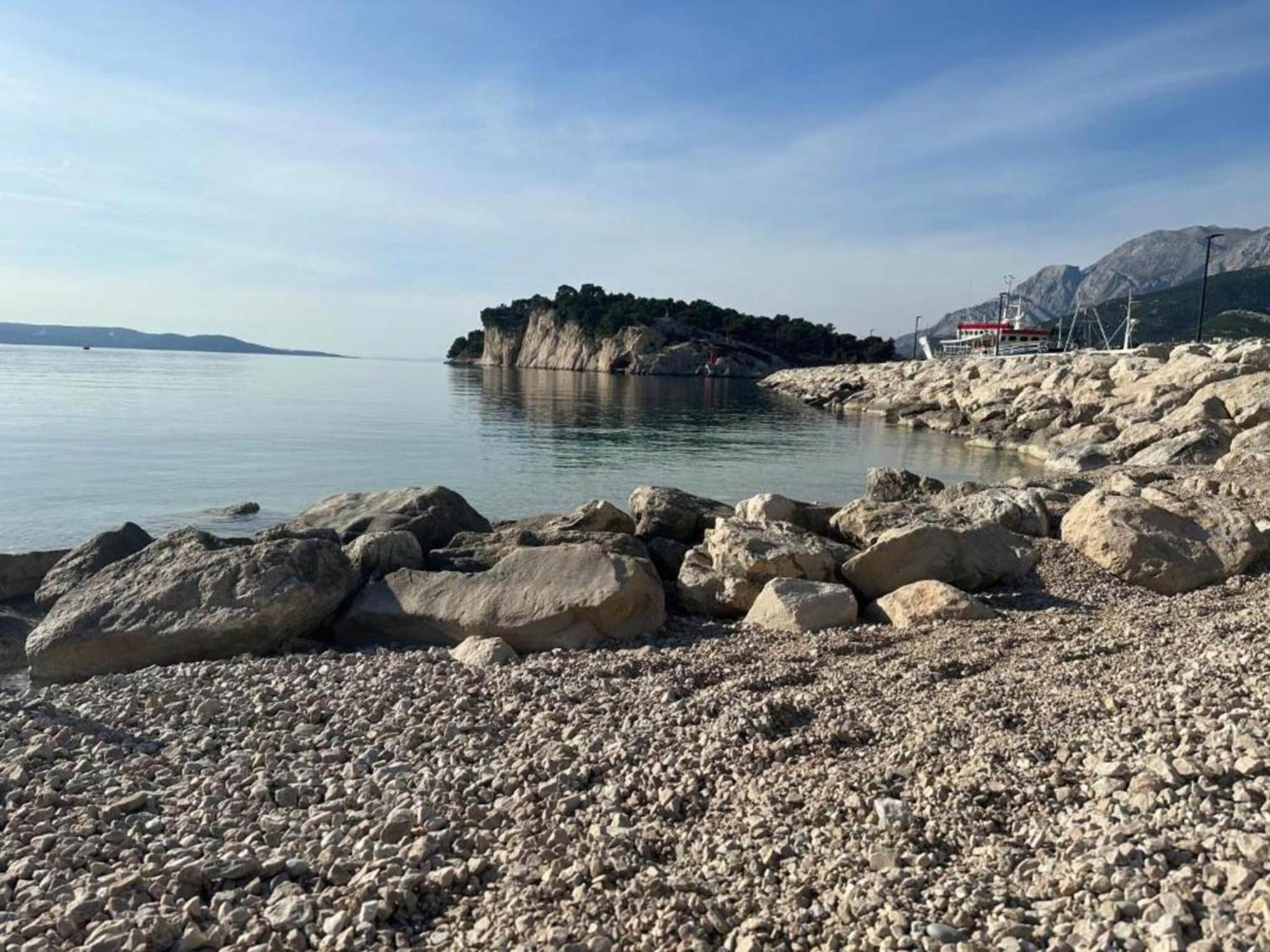 Luxurious Holiday Home In Makarska With Jacuzzi Esterno foto